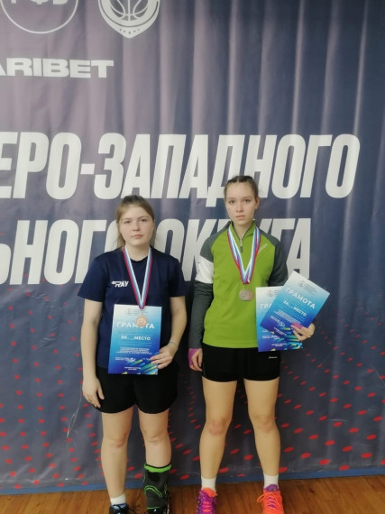 ИТОГИ ОСЕННЕГО ОТКРЫТОГО ЧЕМПИОНАТА ПО БАДМИНТОНУ.